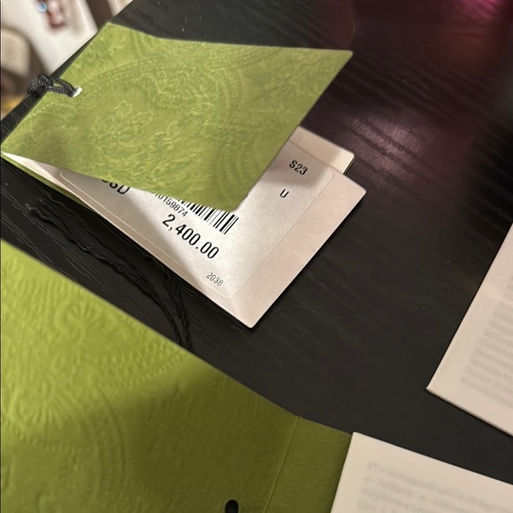 Elegant Authentic Gucci 🖤   Black Quilted Shoulder Bag - Picture 3 of 12